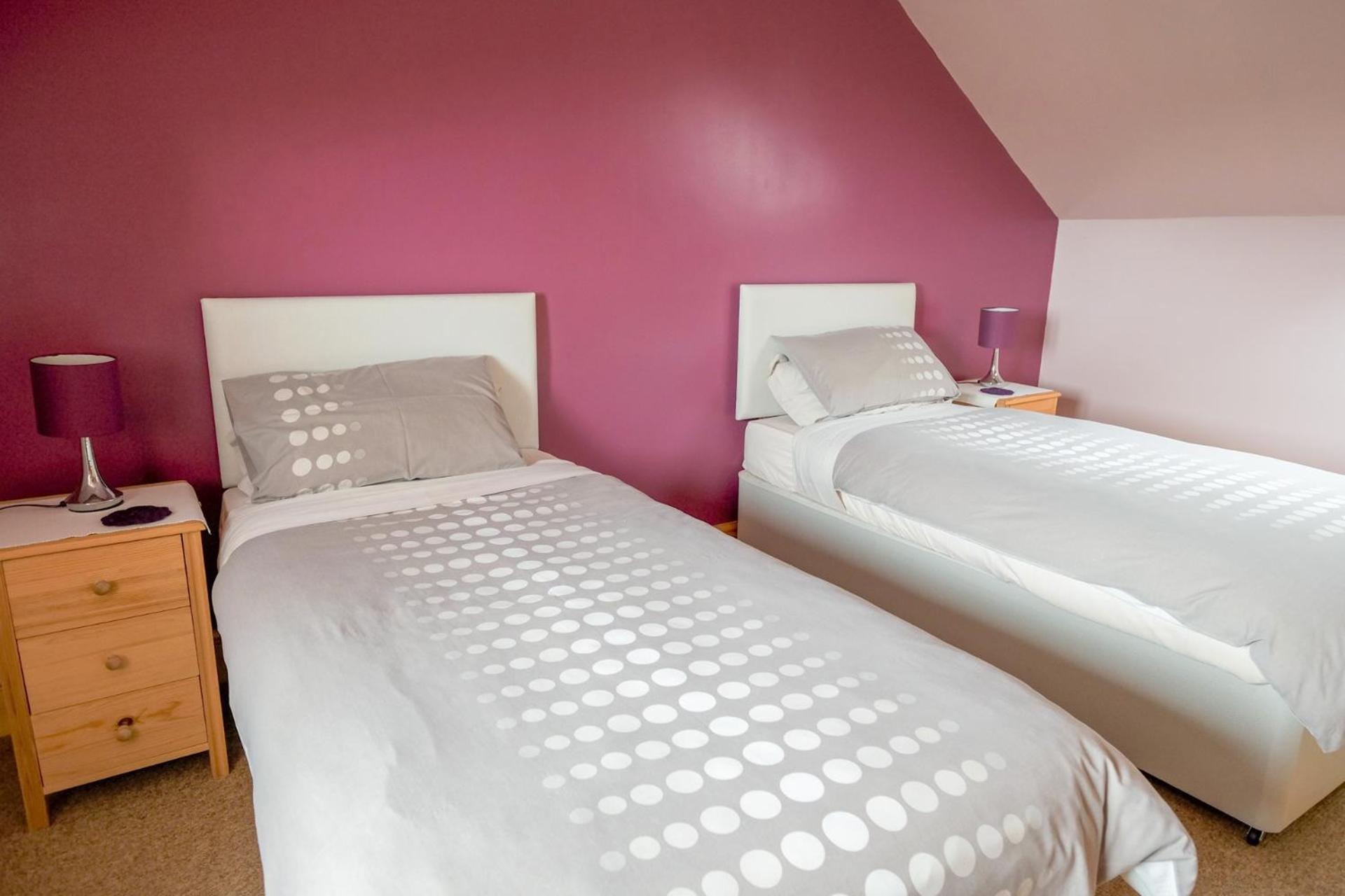 Henblas Holiday Cottages Abergele Zimmer foto